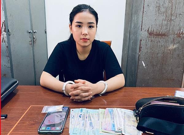 Dàn hot girl ma túy thích trưng của khoe thân, chăm giảng đạo lý-1