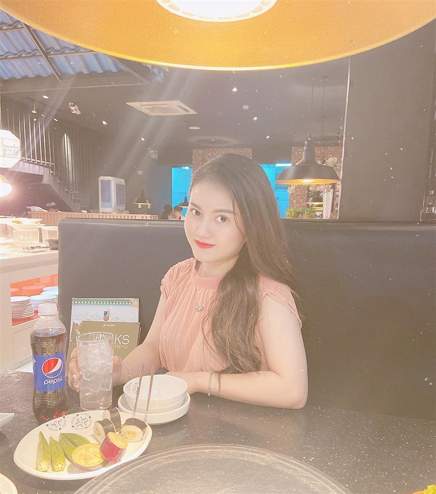 Dàn hot girl ma túy thích trưng của khoe thân, chăm giảng đạo lý-5