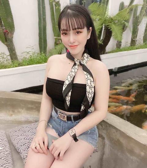 Dàn hot girl ma túy thích trưng của khoe thân, chăm giảng đạo lý-12