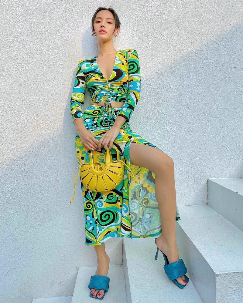 Tiểu Vy diện áo xuyên thấu - Salim mix đồ tập sành điệu dạo phố-5