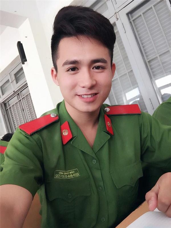 Cuộc sống hot boy cảnh sát sau 3 năm chung nhà top 10 Hoa Hậu Việt Nam-1