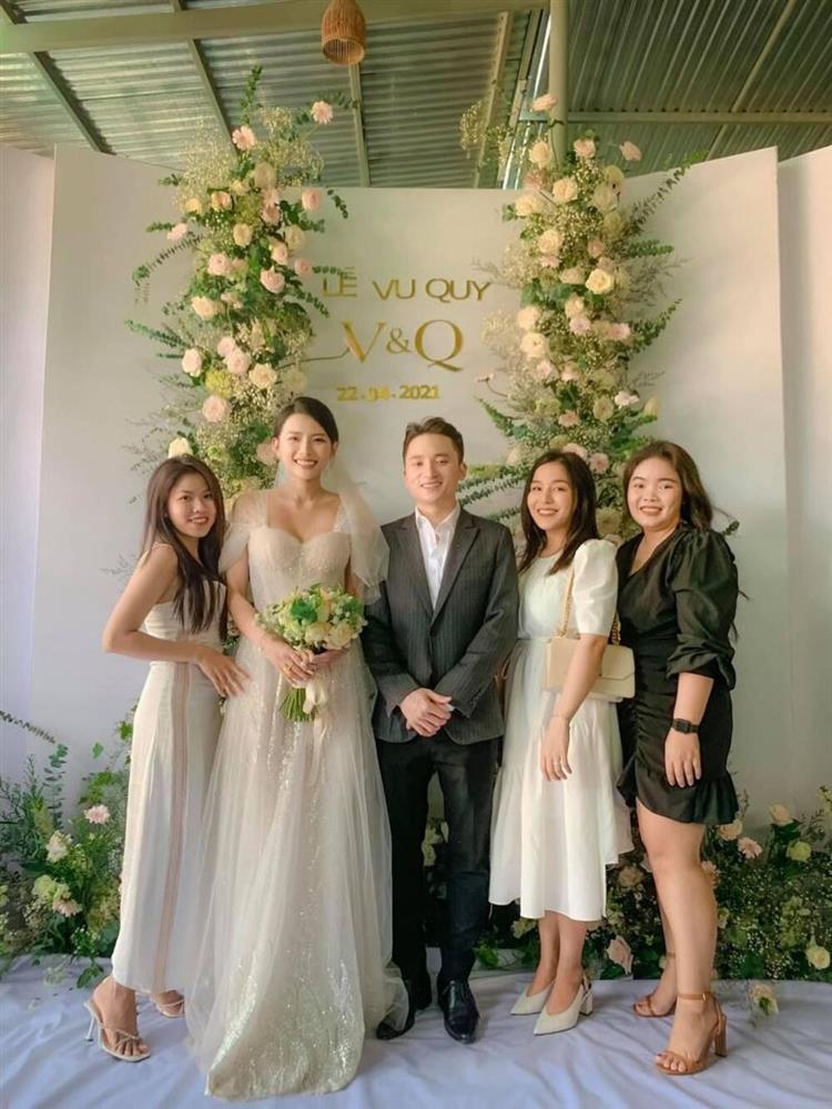 3 lần đám cưới, Phan Mạnh Quỳnh chi 700 triệu cho riêng váy cô dâu-2