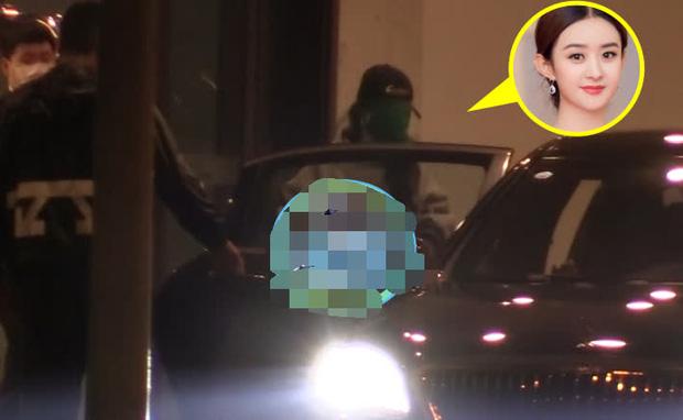 1 tuần trước khi ly hôn, Triệu Lệ Dĩnh xuất hiện cô đơn ở nơi... hoang mang-1