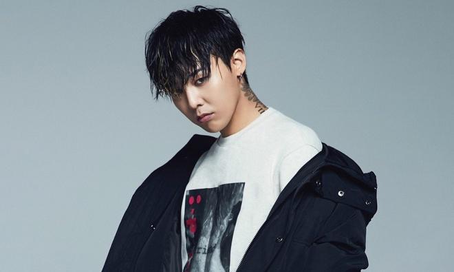 G-Dragon: Hồi tháng 4/2020, theo tin tức độc quyền của tờ Financial News, trưởng nhóm Big Bang đã mua và chuyển đến sống tại căn penthouse sang trọng trị giá 7,3 triệu USD. Nhà mới của G-Dragon rộng khoảng 297 m2. Căn nhà nằm trong khu căn hộ cao cấp Nine One Hannam.