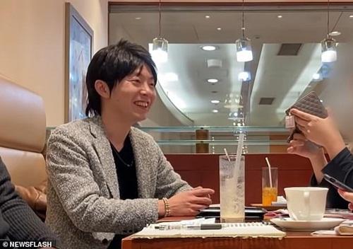 Hẹn hò cùng lúc 35 cô gái, chàng trai 29 tuổi nhận cái kết đắng ngắt-1