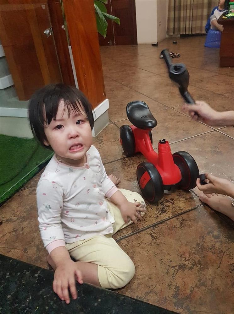 Ai bảo đẻ con gái cho thùy mị nết na chắc là chưa nhìn thấy hình ảnh này-8