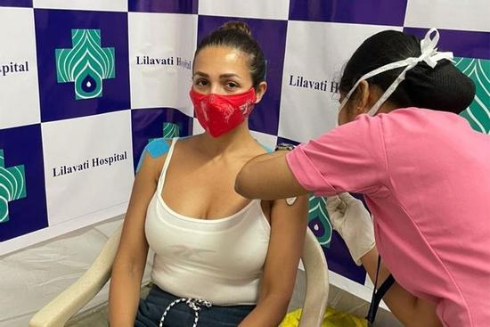 Showbiz Ấn Độ thoi thóp giữa thảm kịch Covid-19