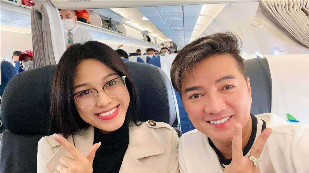 Hoa hậu Đỗ Thị Hà phá lệ để Đàm Vĩnh Hưng ôm eo?-5