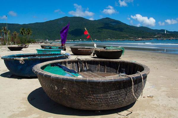 39 ô tô xếp tầng tái tạo bãi đá cổ kỳ quan thế giới-1