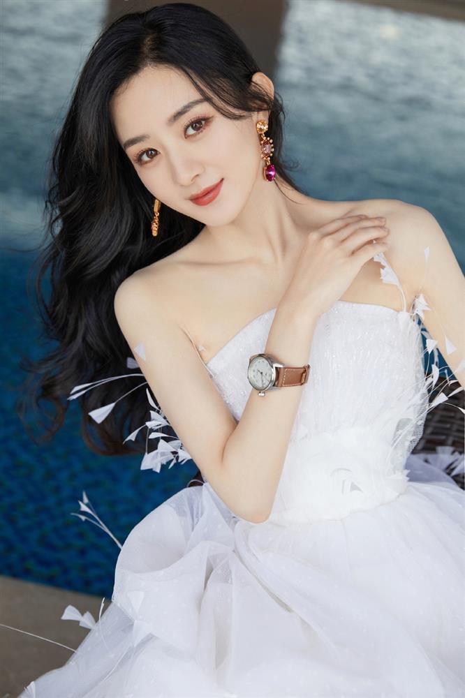 Triệu Lệ Dĩnh lần đầu xuất hiện sau ly hôn Phùng Thiệu Phong-5