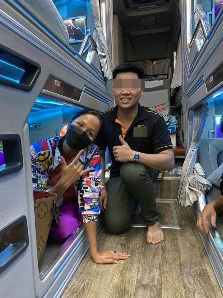 Hoa hậu HHen Niê bị bắt bẻ làm màu chỉ vì đi xe khách-1