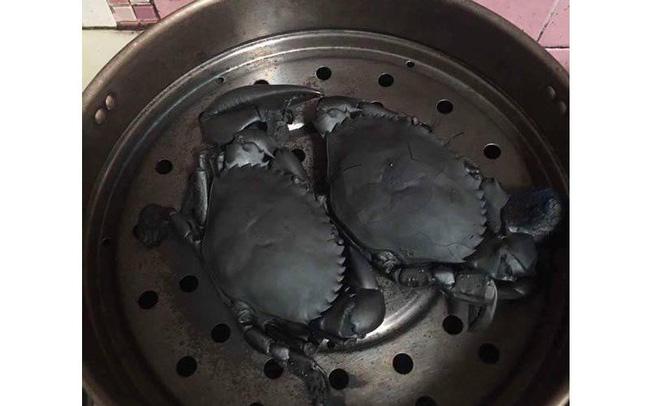 Trách bác bán cua không hướng dẫn cách nấu canh, cô gái cho ra thảm họa hết hồn-9