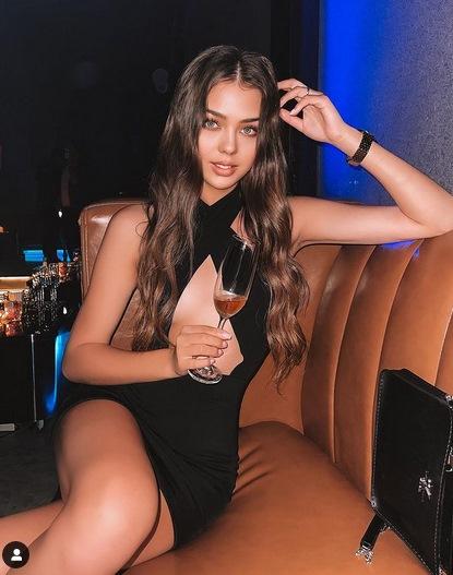 Bạn gái Tiến Dũng - gà Khắc Tiệp lúc hóa thiên thần khi già chát vì make-up-9