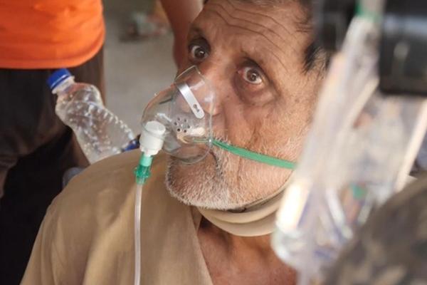 Chiếc máy bay siêu lây nhiễm từ tâm dịch Ấn Độ đi Hong Kong-3