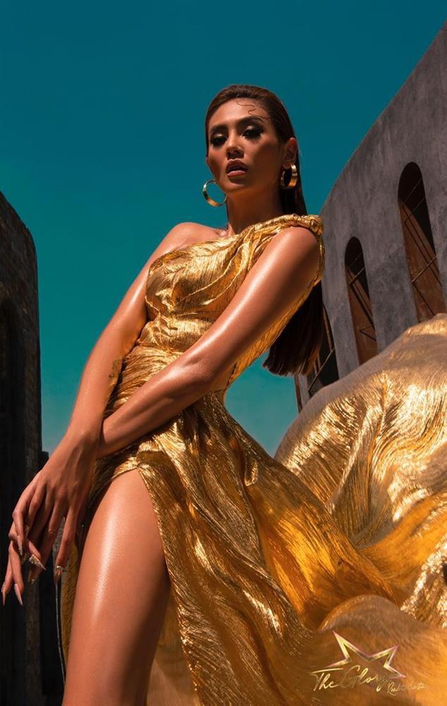 Lương Thùy Linh khoe chân dài 1m22 - Hà Hồ hóa nữ thần quyền lực-7