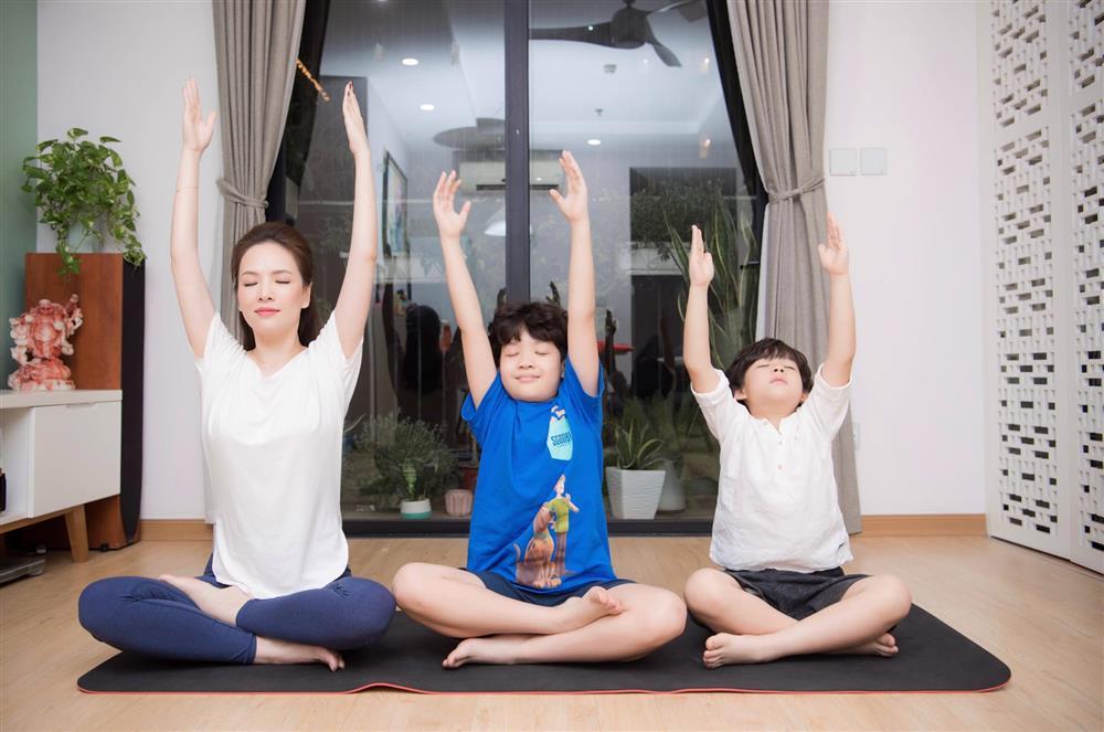 Đan Lê bị 2 quý tử ra tuyên bố cấm đi với trai-6