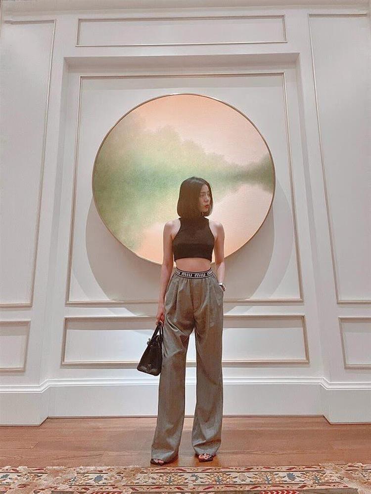 Lệ Quyên để lộ bụng to khó tin, nhiều người nghi có bầu nhưng sự thật là...-9