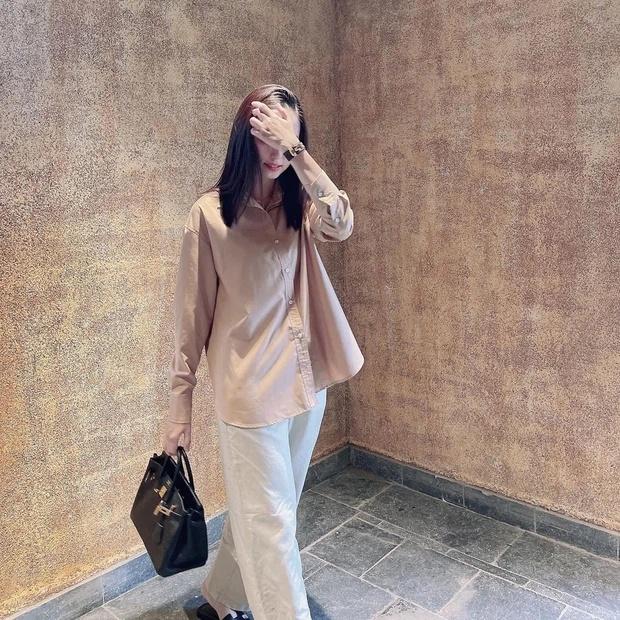 Nhan sắc vợ Văn Quyết ngày càng thăng hạng, netizen ước qua 30 tuổi cũng chỉ cần xinh thế-4