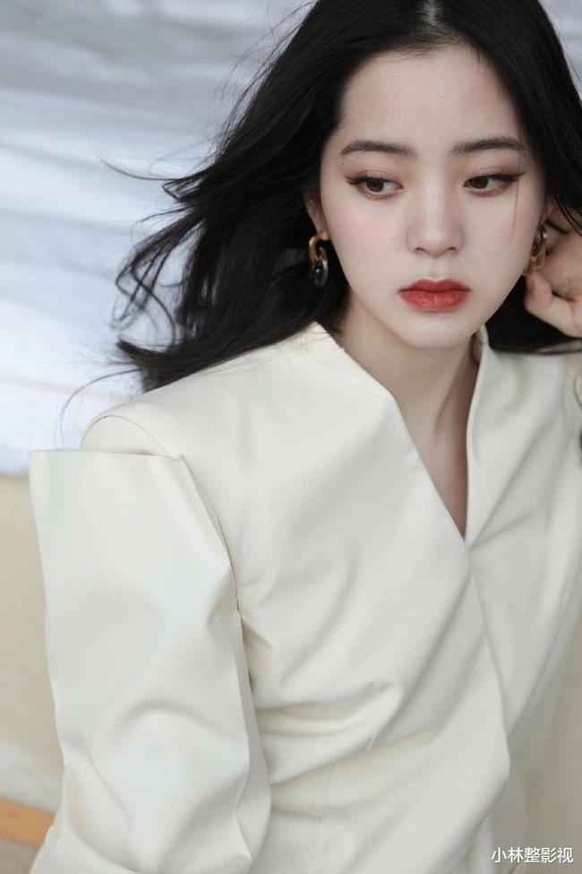 Top 4 cung Hoàng đạo đi đến đâu cũng toát ra hào quang mạnh mẽ-1