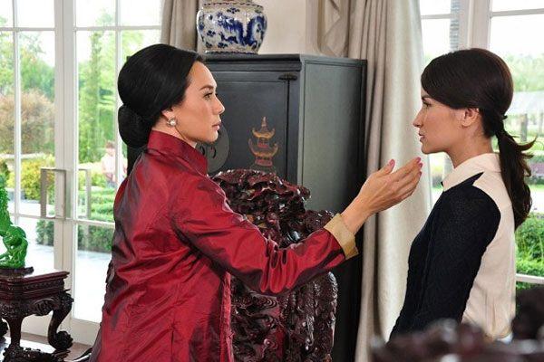 Đến chơi thông gia đãi mâm cao cỗ đầy, nhìn cảnh dưới gầm bàn về nhà tôi khóc cả đêm-1