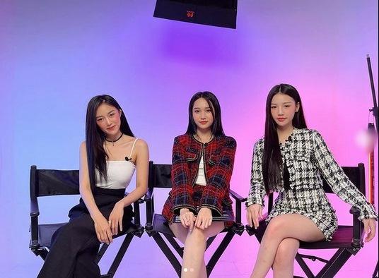 Vbiz có thêm 3 chị em giống nhau như đúc gọi tên Salim - Amee - Trúc Anh-5