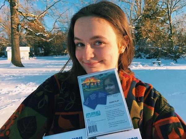 Cô bé thảm họa kiếm gần nửa triệu USD khi bán meme chính mình-3