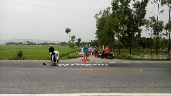 Hình ảnh nghi vấn nhiều xe trọng tải lớn cán qua người cụ ông 90 tuổi-1