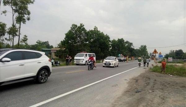 Hình ảnh nghi vấn nhiều xe trọng tải lớn cán qua người cụ ông 90 tuổi-2