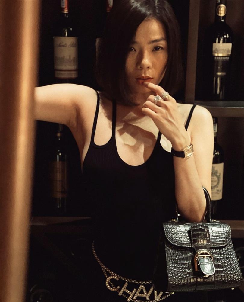 Lệ Quyên lộ mặt mộc kém sắc vì 1 chi tiết mà nhiều chị em mắc phải-6