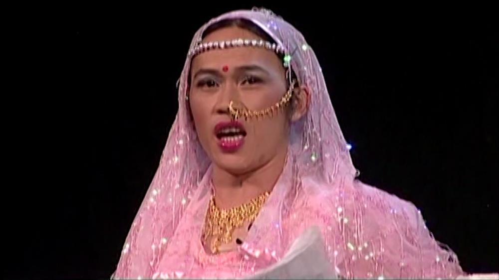 Hoài Linh giả gái được khen đẹp hơn cả Lê Giang-7