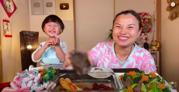 Đỗ Mạnh Cường nổi điên vì Quỳnh Trần JP ăn chân gấu?-1