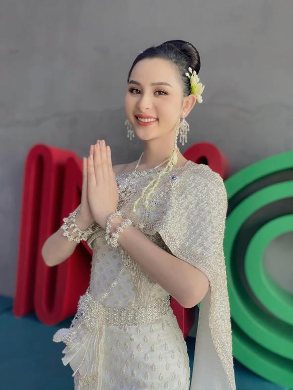 Người đẹp chuyển giới Tường Vi hé lộ hình ảnh thời mới tập làm con gái-2