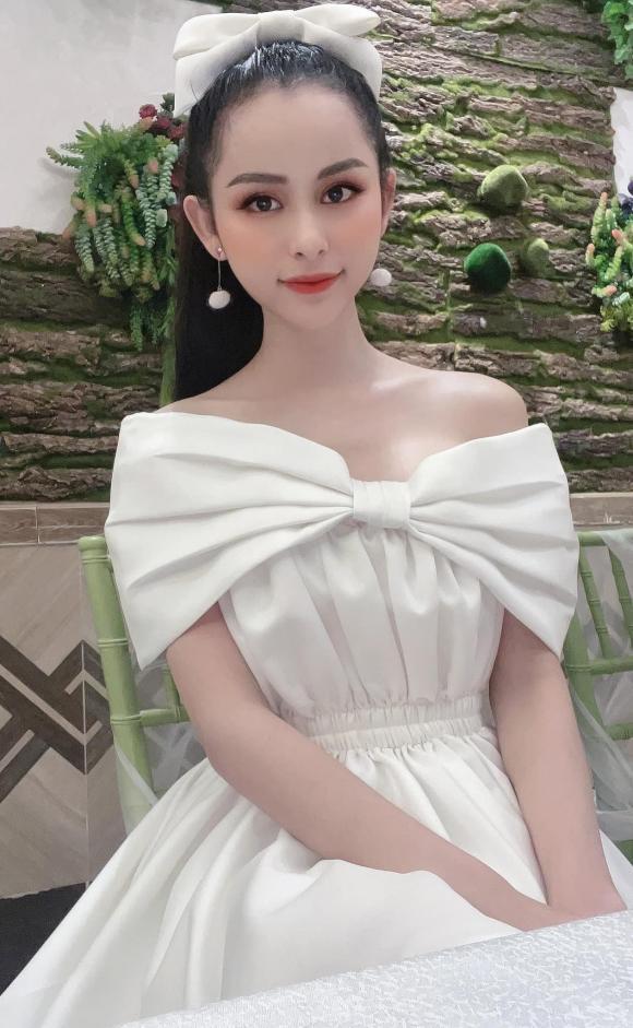 Người đẹp chuyển giới Tường Vi hé lộ hình ảnh thời mới tập làm con gái-3