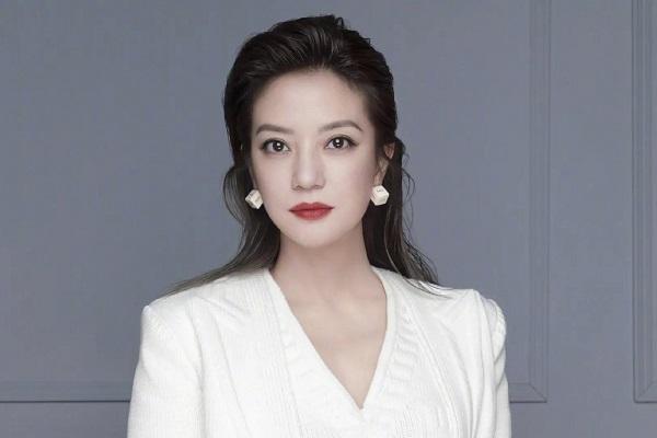 Cổ phiếu đóng băng cùng nghi vấn ly hôn, Triệu Vy bình thản tụ họp bạn bè-11