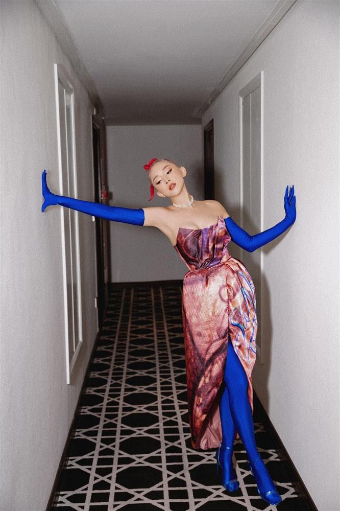 SAO MẶC ĐẸP: Tóc Tiên lên đồ độc dị đậm chất riêng - HHen Niê body đẹp như tạc-6