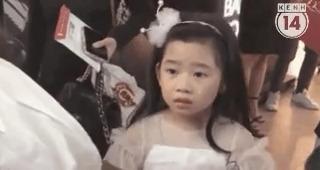 Ốc Thanh Vân hé lộ cuộc sống bé Lavie: Không dám nhìn vào mắt vì con giống Mai Phương-4