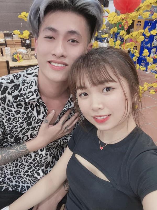 Đi làm mẫu tóc để thoát nghèo, cô gái Đà Nẵng lãi luôn anh chủ tiệm-4