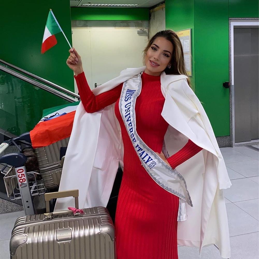 Đối thủ Khánh Vân lên đường: Người đẹp miễn chê, người sến khó tả-9