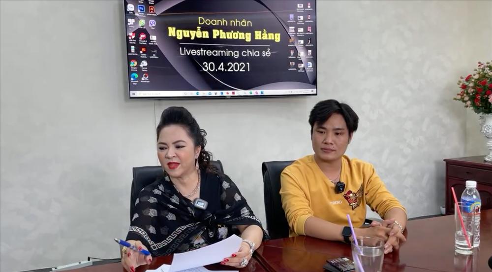 Vợ ông Dũng Lò Vôi gọi tên nam ca sĩ mê kim cương nhưng toàn trả góp-3