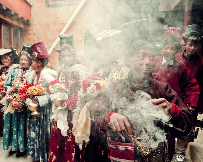 Kỳ lạ nơi phụ nữ phải qua đêm với 20 người đàn ông để lấy được chồng-2