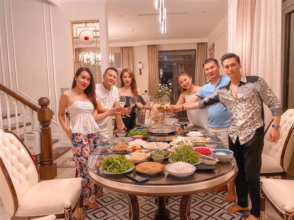 Quỳnh Nga để lộ danh tính chồng sắp cưới của Vân Hugo-1