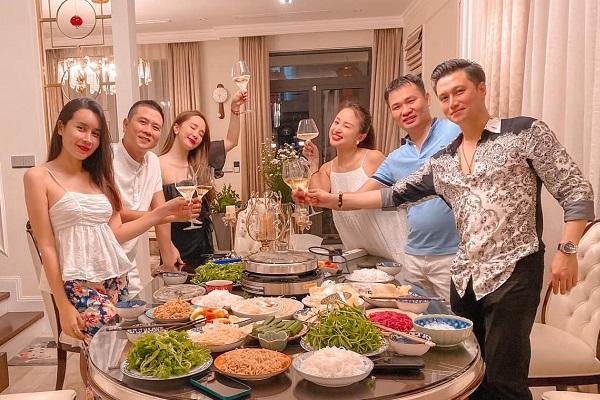 Vân Hugo công khai bầu vượt mặt, lên chức mẹ lần 2-7