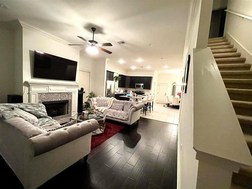 Bị Nathan Lee khịa đi ở nhờ, Cao Thái Sơn khoe ngay nhà tại Mỹ-2