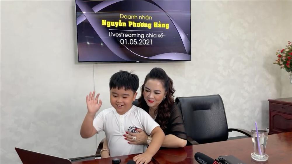 Vợ ông Dũng Lò Vôi cho con trai quý tử lên sóng nêu cảm nhận về ông Võ Hoàng Yên?-2