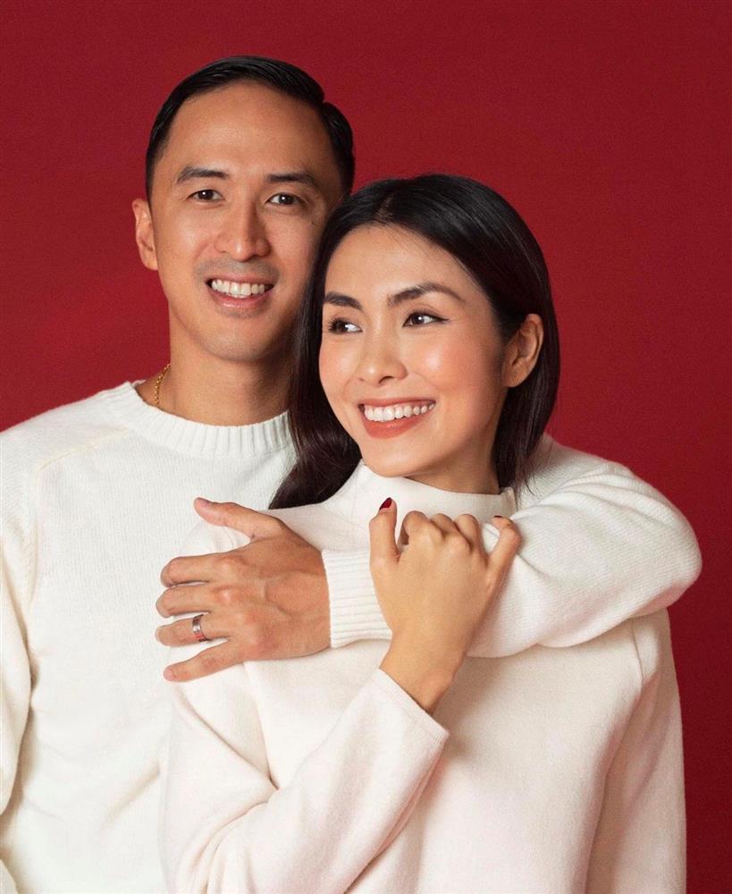 Louis Nguyễn - Tăng Thanh Hà gây sốt với ảnh trao nhận sính lễ-6