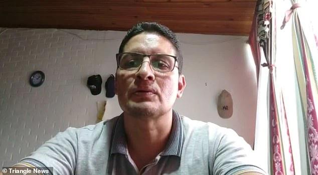 Dạy học online quên không tắt camera, thầy giáo lộ cảnh nóng với vợ-2