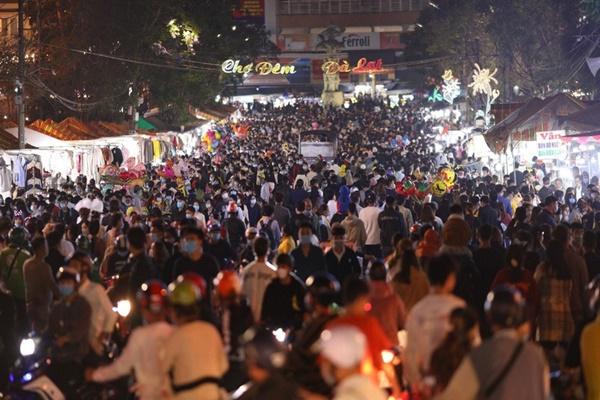 Đà Lạt phạt hơn 400 triệu đồng với người không đeo khẩu trang-2