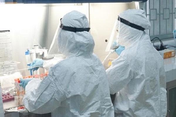 Nữ nhân viên karaoke mắc Covid-19 tiếp xúc với nhiều người ở Hà Nội-3