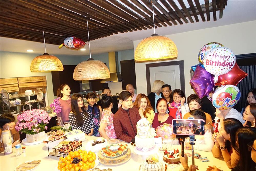 Trizzie Phương Trinh bật mí lý do luôn quan tâm mẹ đẻ Bằng Kiều-6