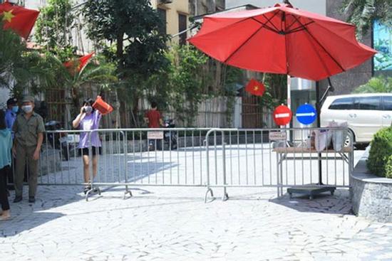 Đã có kết quả xét nghiệm của toàn bộ cư dân cùng tầng với bệnh nhân Hoàng Mai ở tòa Viễn Đông Star